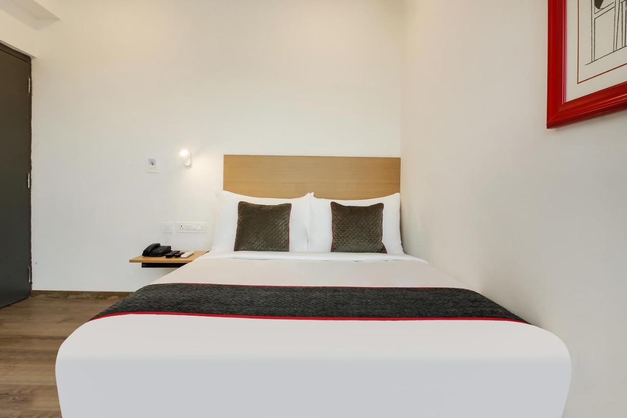 Oyo Townhouse 600 Gangothri Hotel Secunderabad ภายนอก รูปภาพ