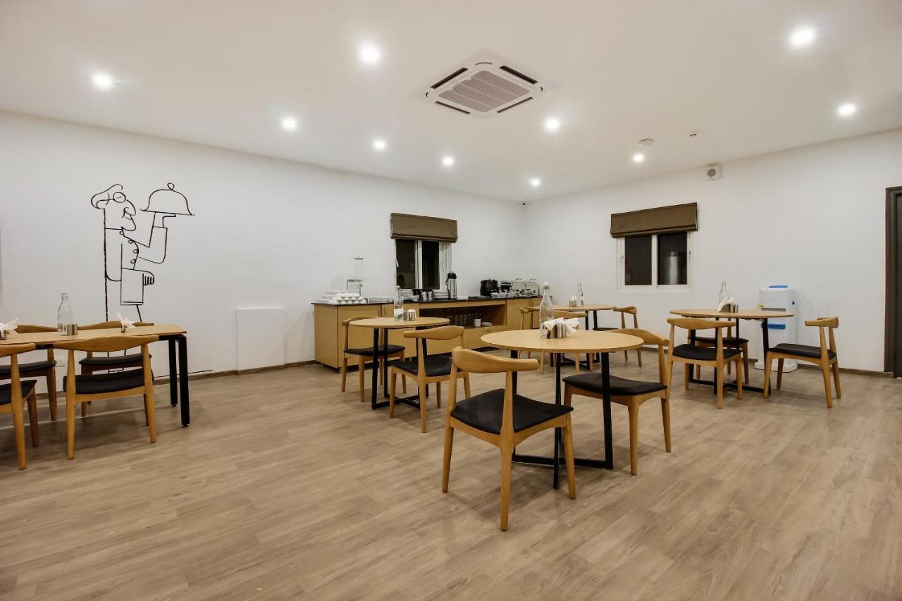 Oyo Townhouse 600 Gangothri Hotel Secunderabad ภายนอก รูปภาพ