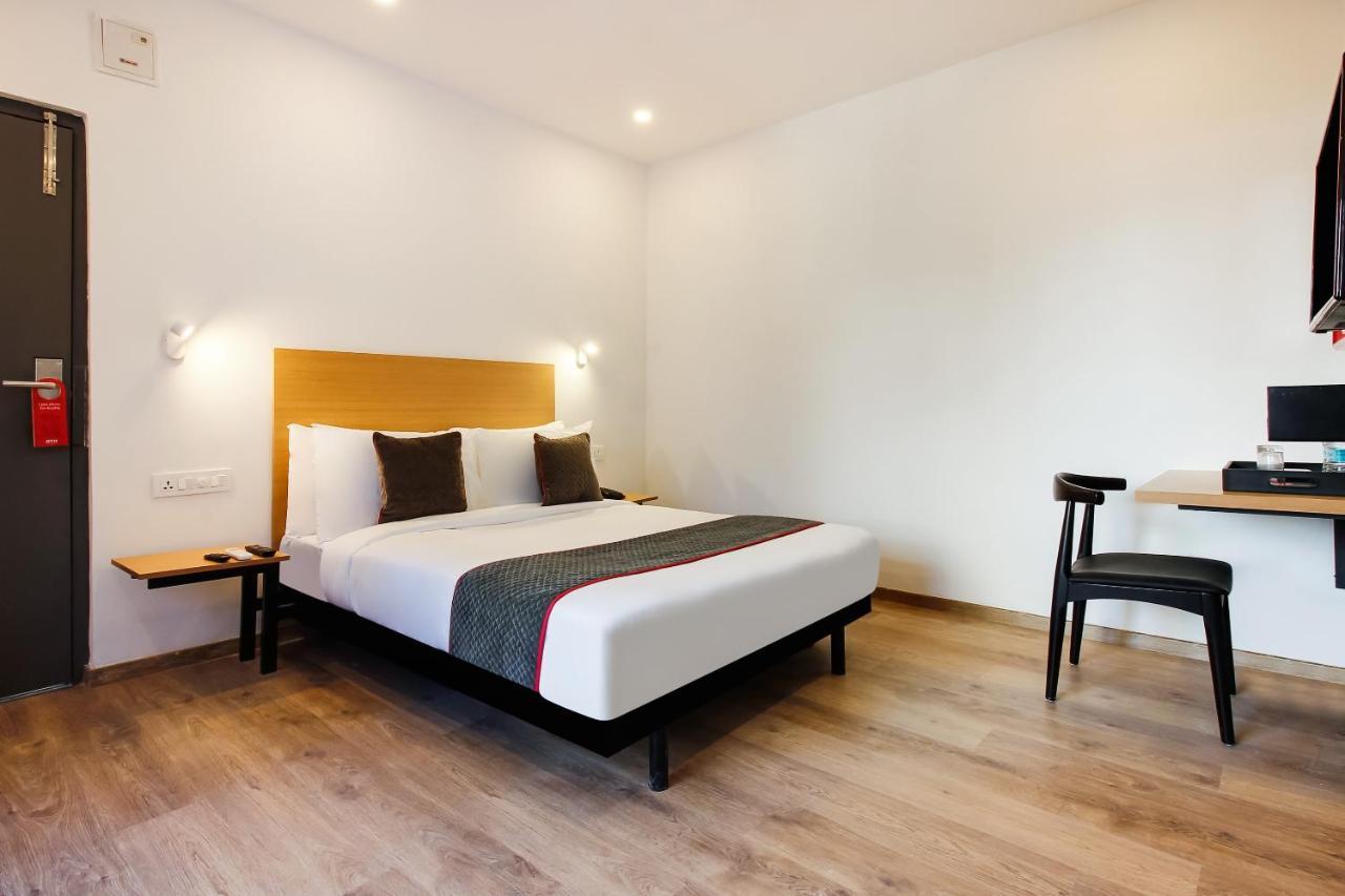 Oyo Townhouse 600 Gangothri Hotel Secunderabad ภายนอก รูปภาพ