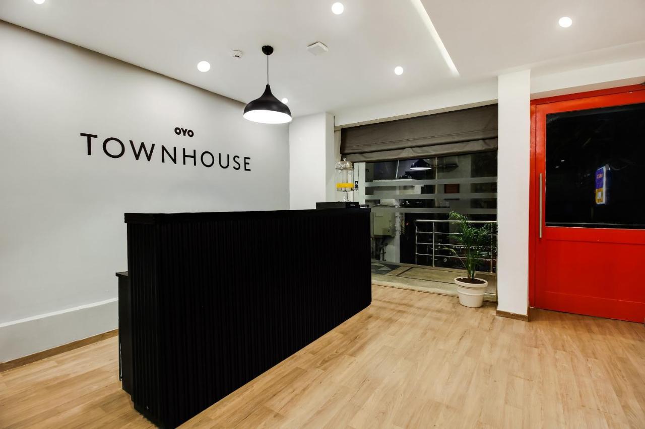 Oyo Townhouse 600 Gangothri Hotel Secunderabad ภายนอก รูปภาพ
