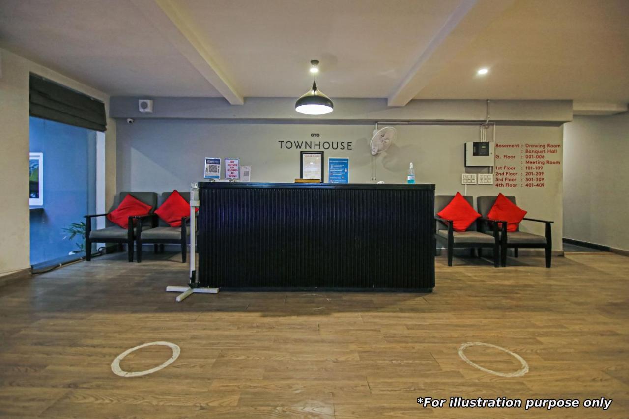 Oyo Townhouse 600 Gangothri Hotel Secunderabad ภายนอก รูปภาพ